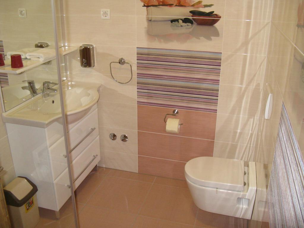 Apartments Ljubica Krk Town Habitación foto