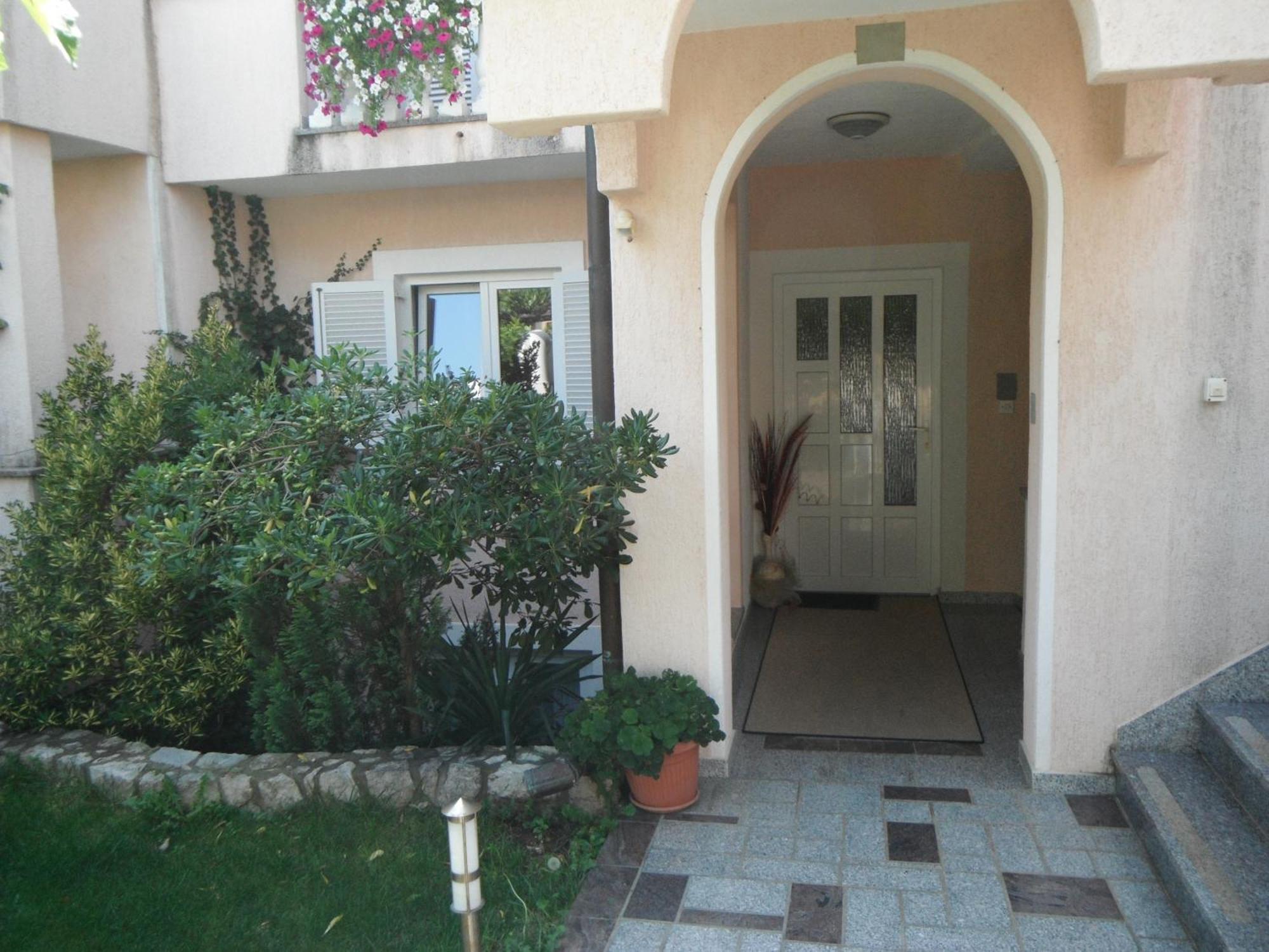 Apartments Ljubica Krk Town Habitación foto